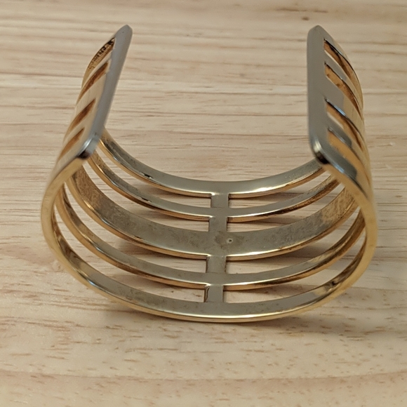 Lined Bangle - Picture 6 of 7
